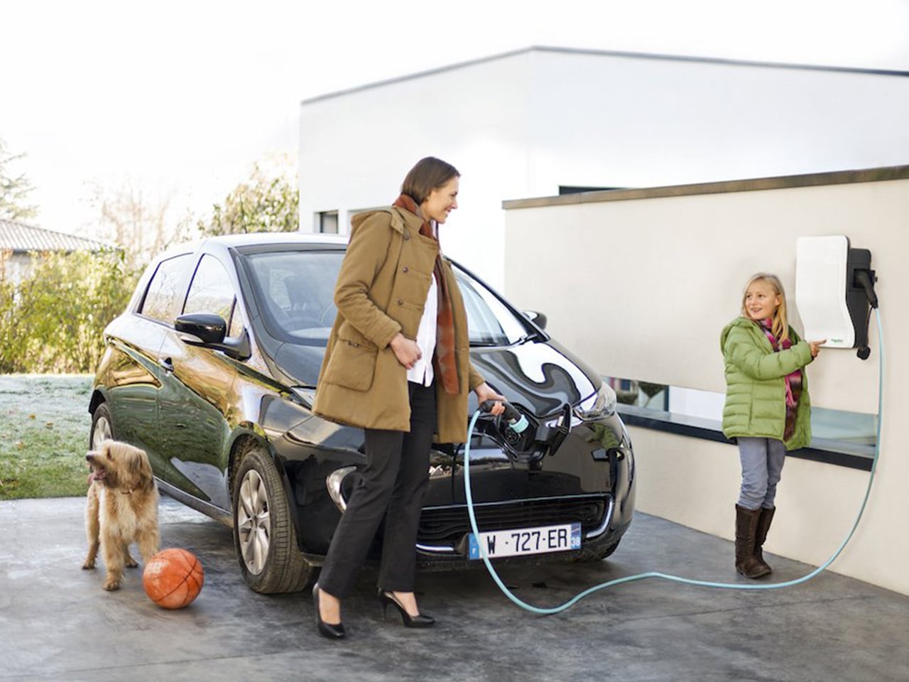 borne de recharge scheinder 91